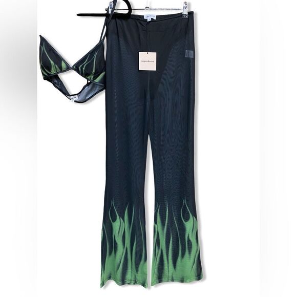 NWT Superdown Deja set pants bra outfit mesh print flares flame 2 pc Revolve M - Picture 7 of 12